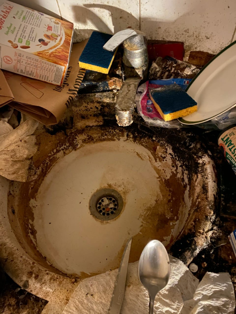 Les produits indispensables pour un nettoyage réussi après un incendie IMG 20241217 WA0013